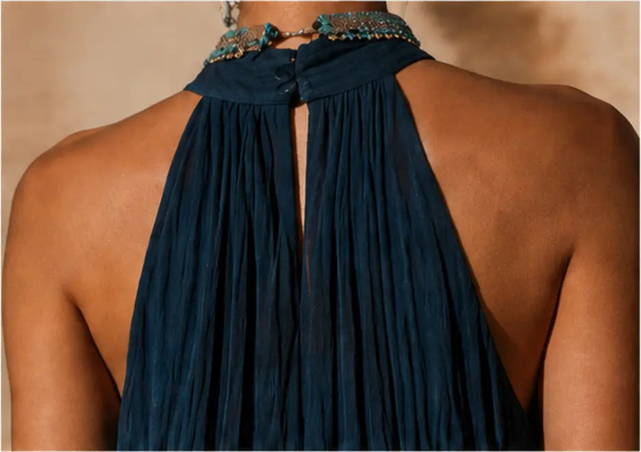 Robe longue dégradée : dos halter à fronces, bleu nuit
