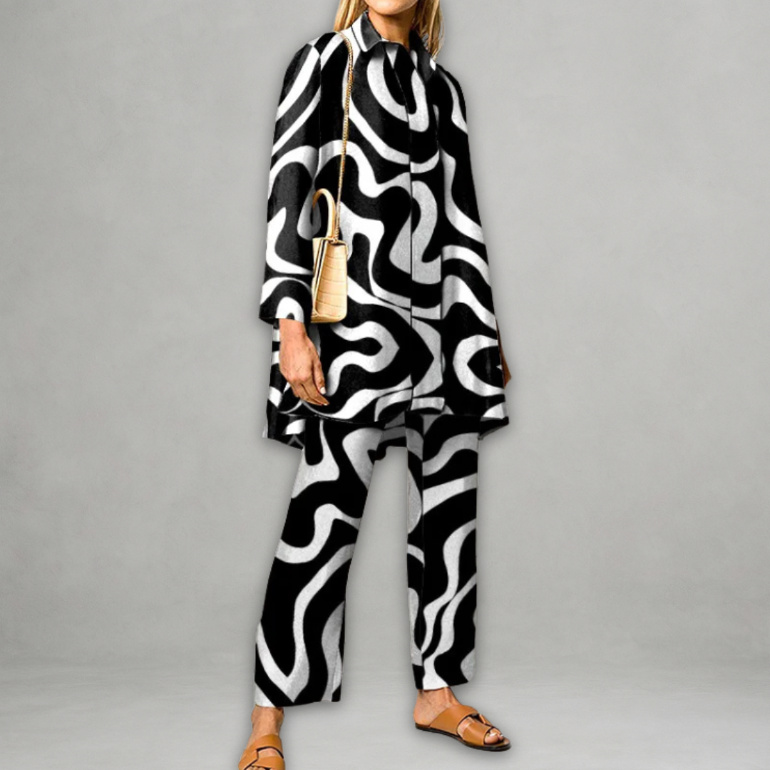 Ensemble deux pièces : tunique longue à col et pantalon, motif noir et blanc en vagues