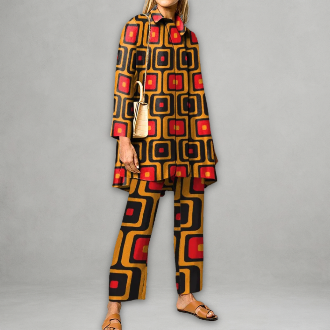 Ensemble deux pièces : tunique longue à col et pantalon, motif carrés orange et rouge
