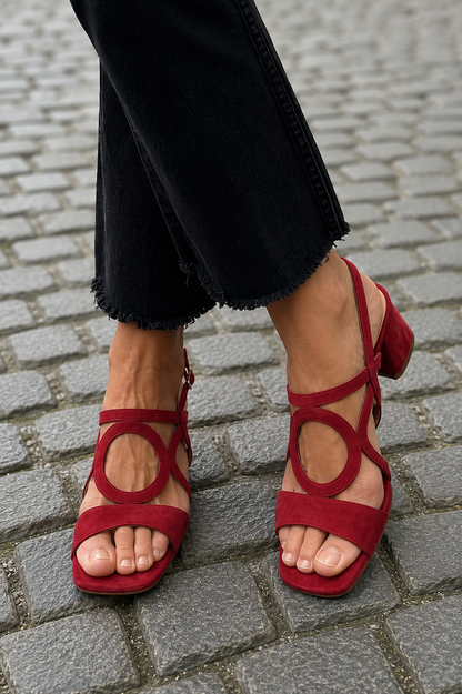 Sandales été à brides, rouge bordeaux, bout ouvert, talon bloc bas, bride arrière.