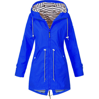 Imperméable bleu à capuche rayée, parka zippée et cordons pendants