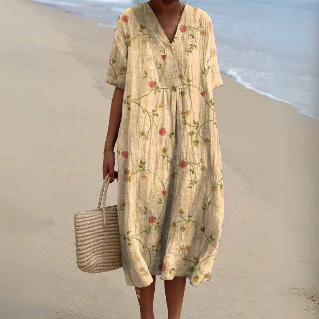 Robe mi-longue ample manches courtes, col V, fleurs roses et rouges sur fond beige clair