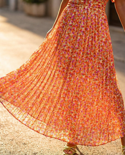 Robe d’été orange à fleurs, jupe ample plissée, longueur midi