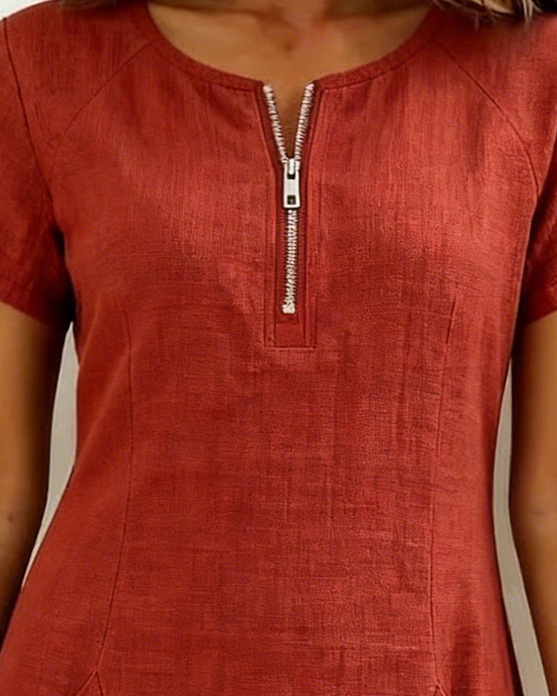 Robe Lina™ rouge en lin, fermeture zippée au col et surpiqûres décoratives