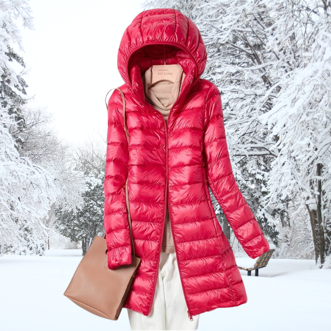 Parka doudoune rouge longue à capuche, fermeture zippée, surpiqûres
