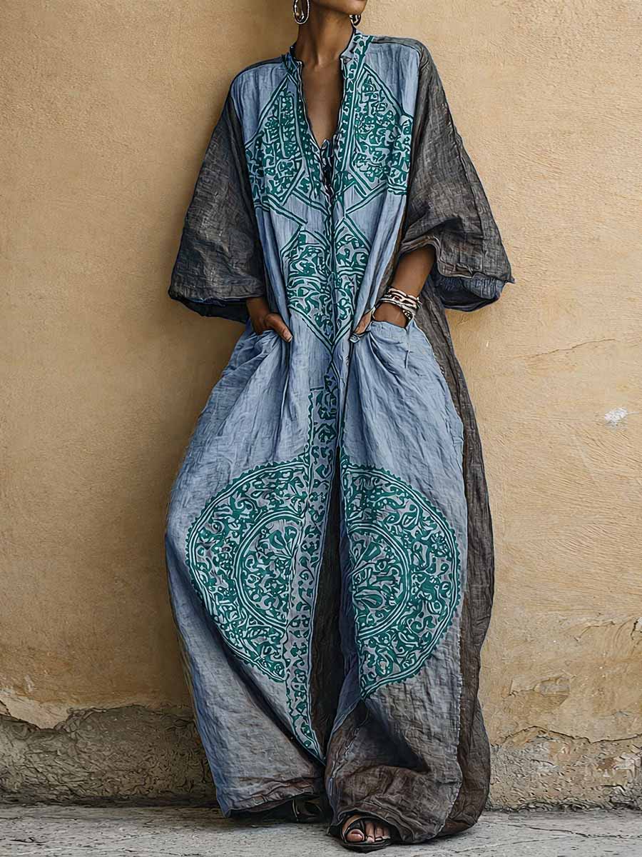 Combinaison longue ample devant bleu indigo, motifs turquoise et base délavée