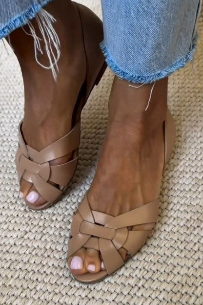 Sandales tressées beige clair à bout ouvert, brides entrelacées