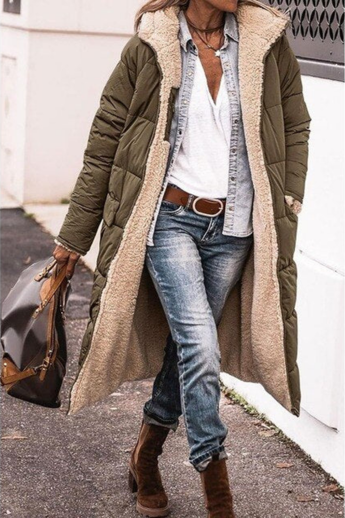 Manteau réversible vert olive à capuche doublure beige style laine bouclée