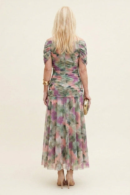 Robe longue en tulle drapée Carlota™, motif floral rose, dos encolure bateau, jupe ample
