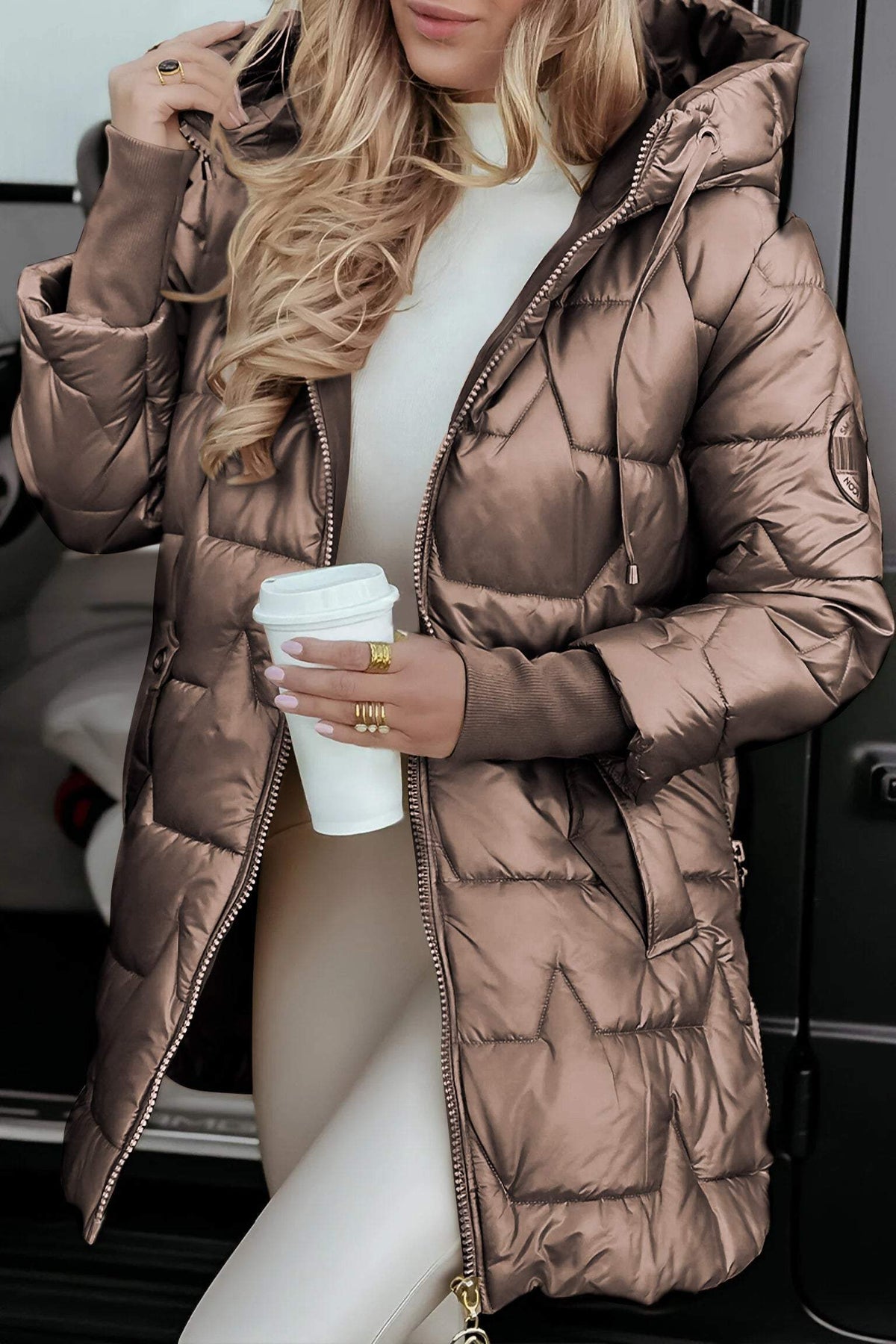 Manteau femme à capuche Danoir Paris™ matelassé marron, capuche à cordon, zippé