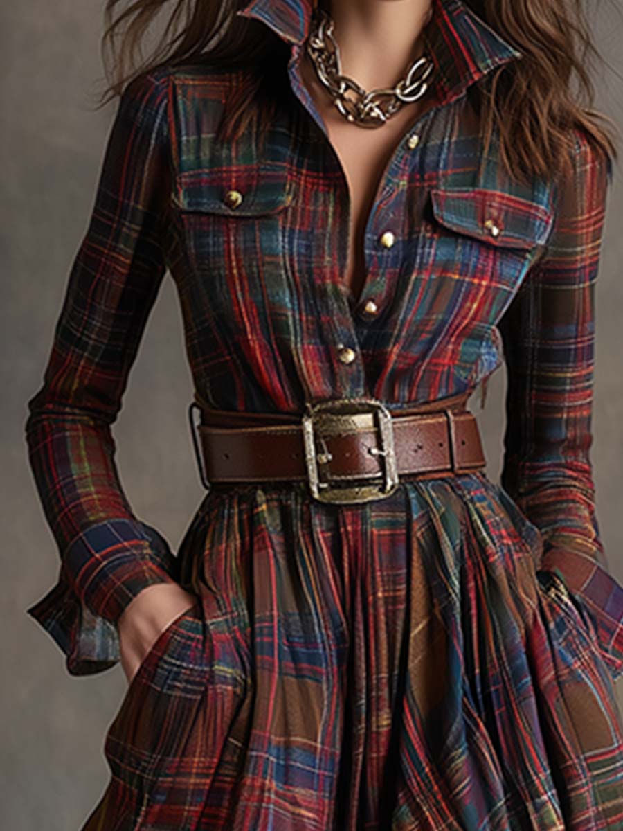 Robe chemise à carreaux rouge, bleu et vert, col boutonné et ceinture en cuir