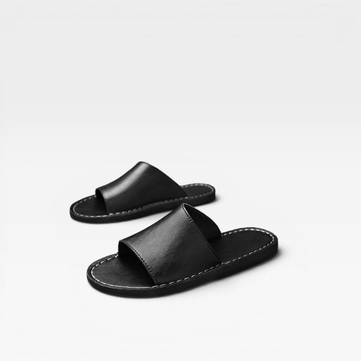 Sandales à enfiler en daim de vache pour hommes – Confort quotidien cousu main