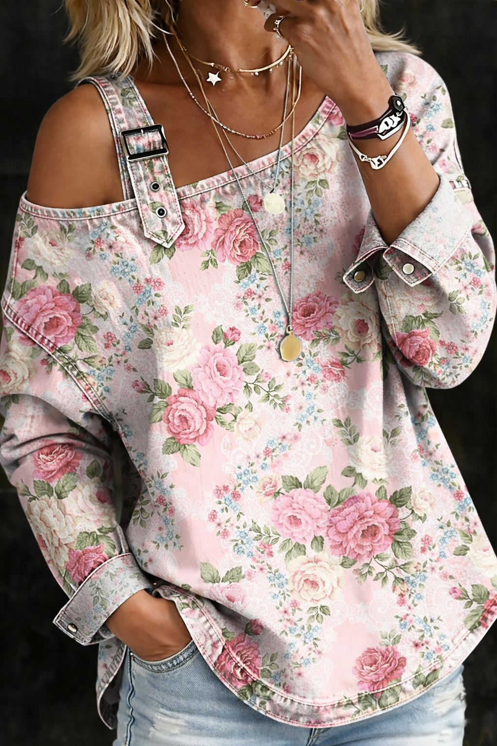 Robe en denim à imprimé roses, encolure dénudant les épaules, col boutonné
