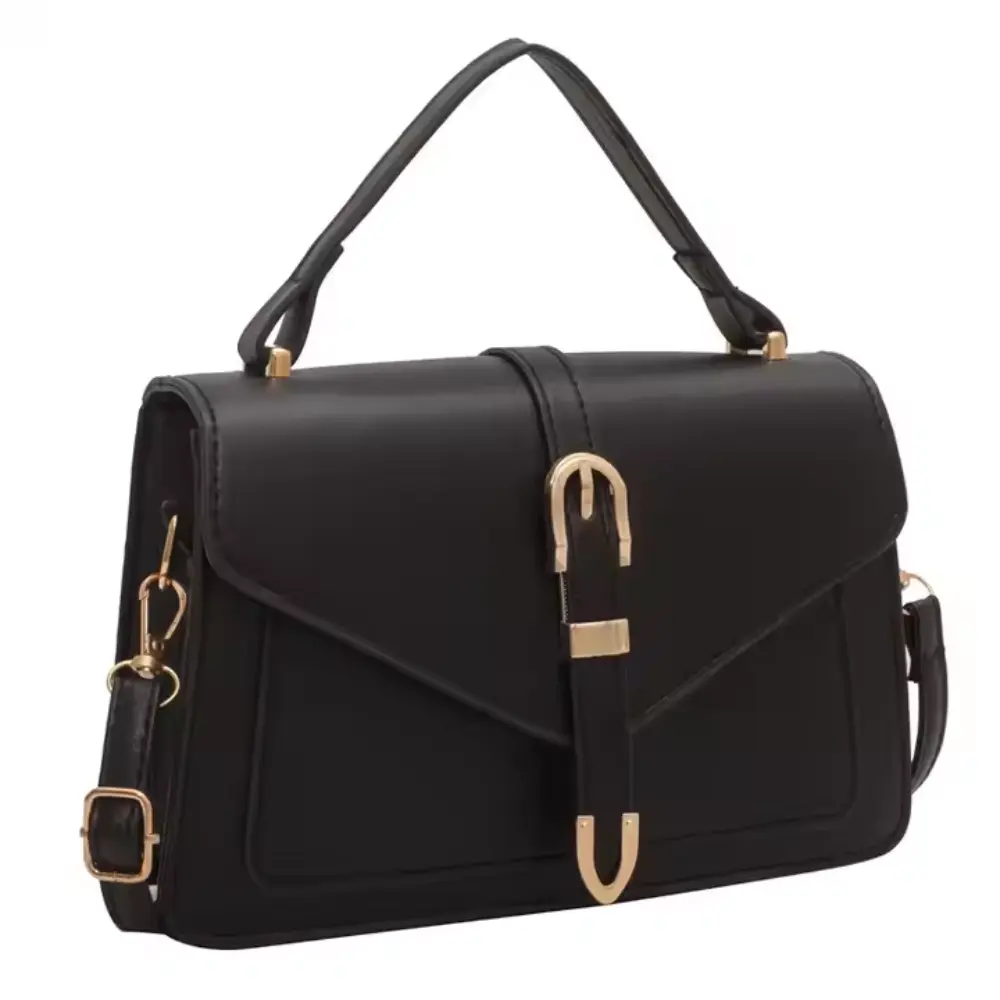 Sac à bandoulière noir minimaliste avec rabat et boucle dorée