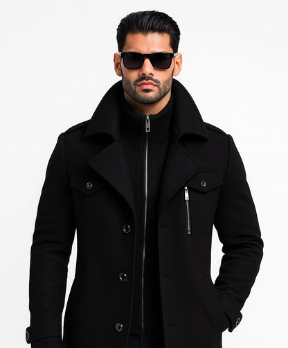 Manteau homme noir, col montant, fermeture zippée avec passepoil, poches boutonnées