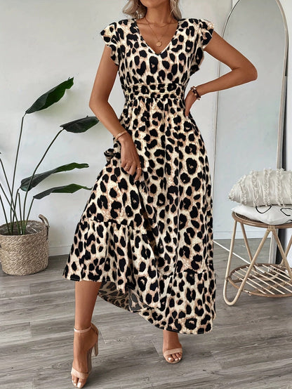 Robe longue col en V à motif léopard, manches volantées, coupe évasée