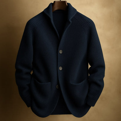Cardigan homme en laine tricotée bleu foncé, col châle, boutons et poches plaquées