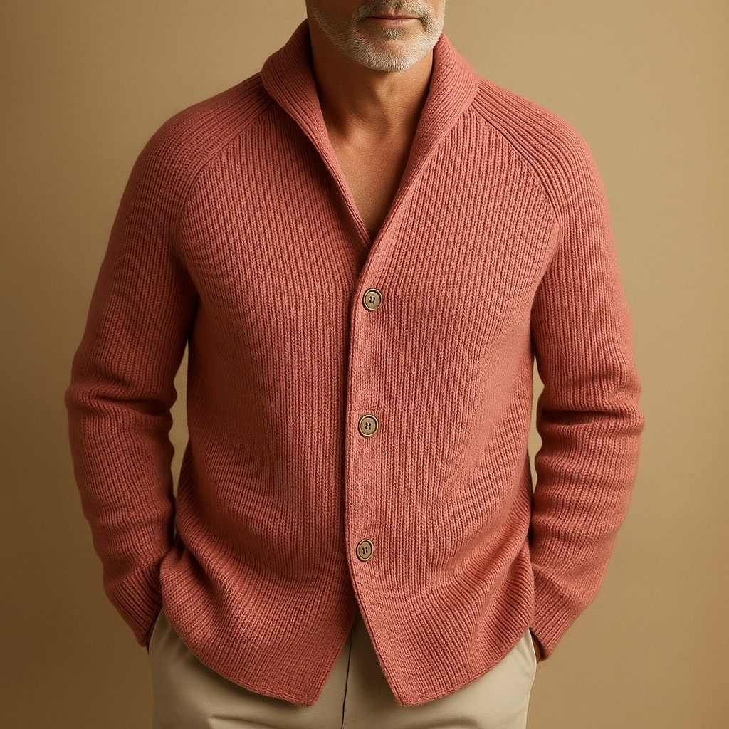 Cardigan homme en laine tricotée rose, col châle, patte boutonnée et poches plaquées