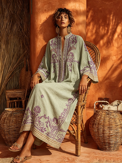 Robe longue vert sauge en lin, col boutonné, broderies florales violet, manches larges