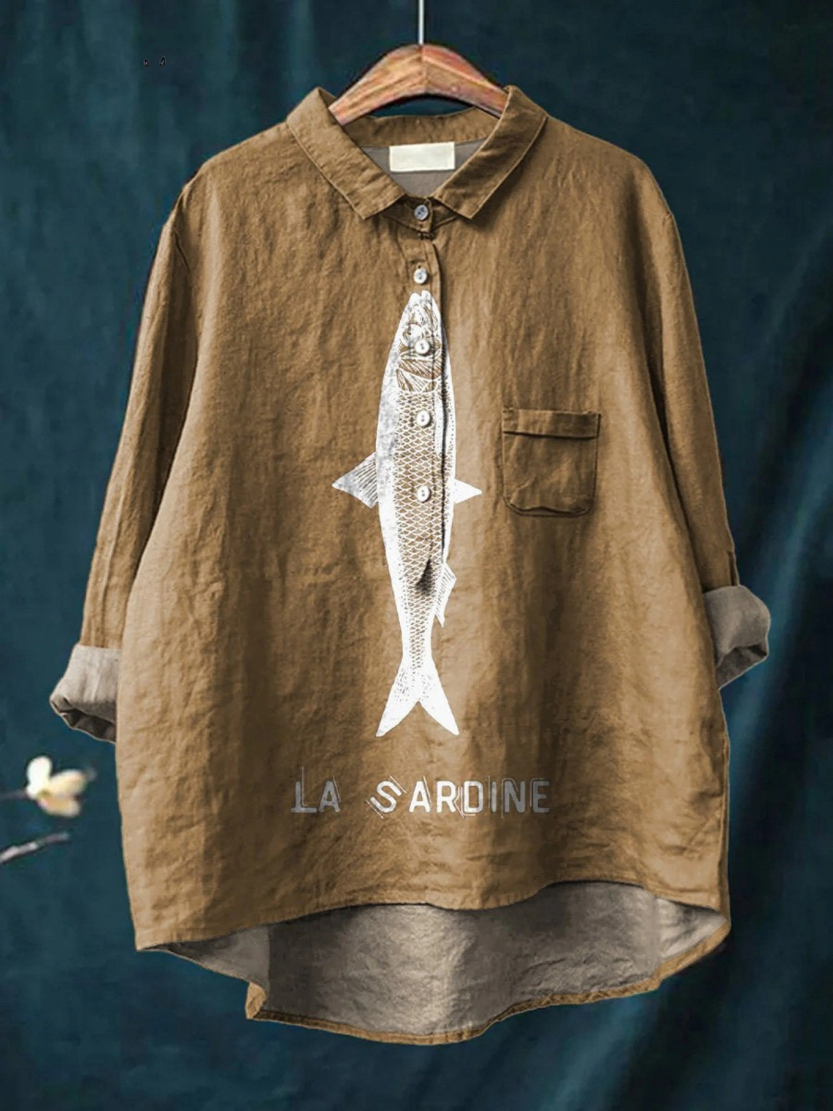 Chemise Faye kaki avec col et poche poitrine, imprimé poisson sardine blanc