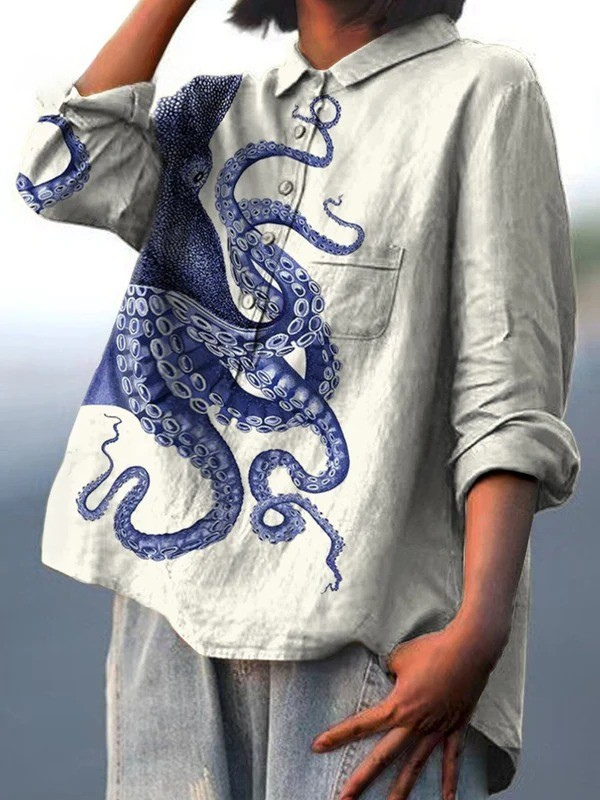 T-shirt gris clair à manches trois-quarts, imprimé pieuvre bleue et poche poitrine