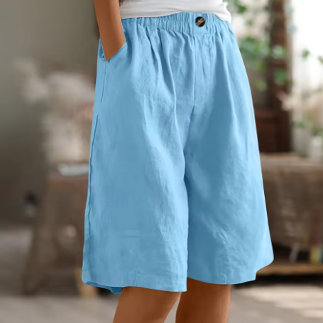 Short en coton bleu ciel, taille élastique, coupe ample, bouton devant