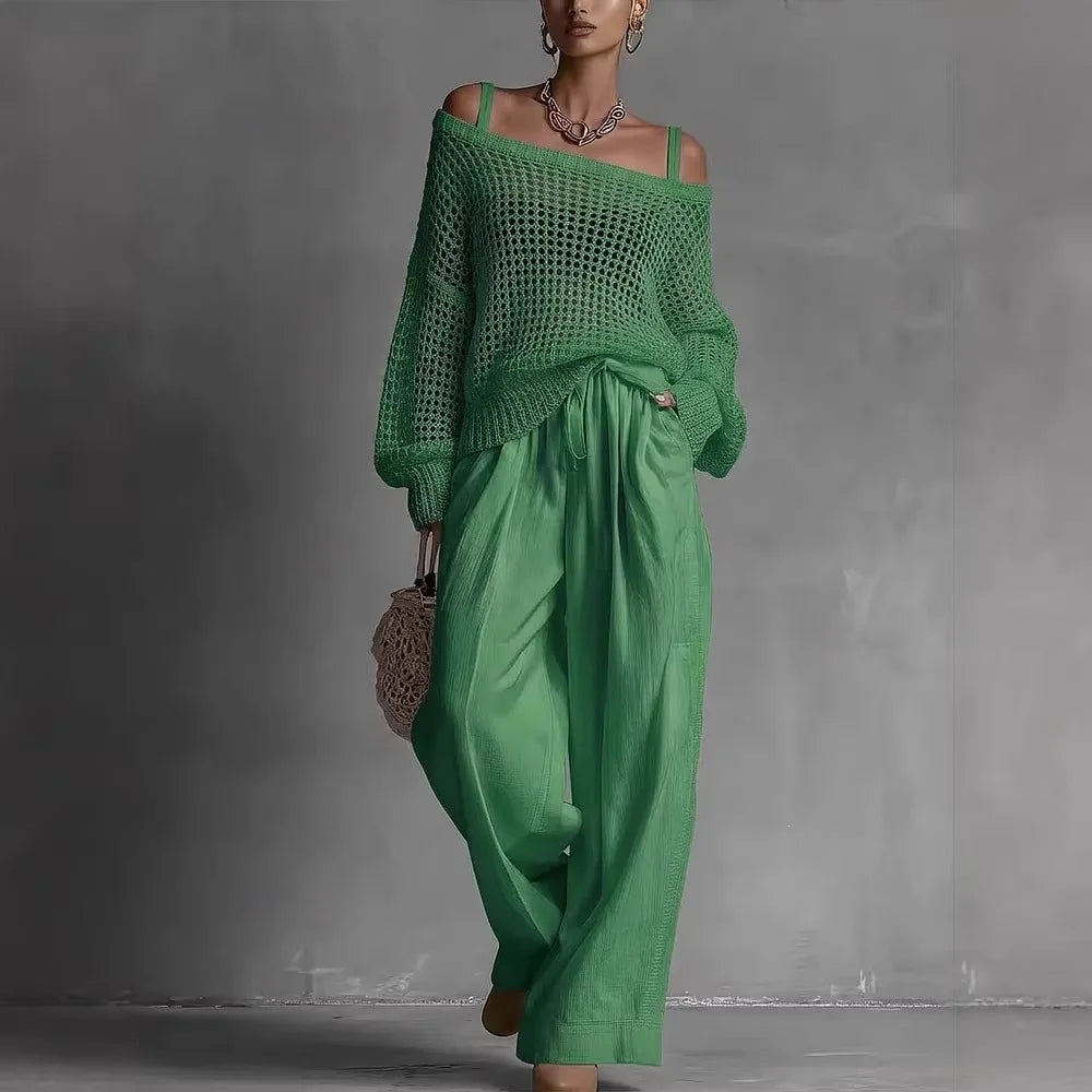 Ensemble deux pièces : pull ajouré vert épaules dénudées et pantalon ample vert