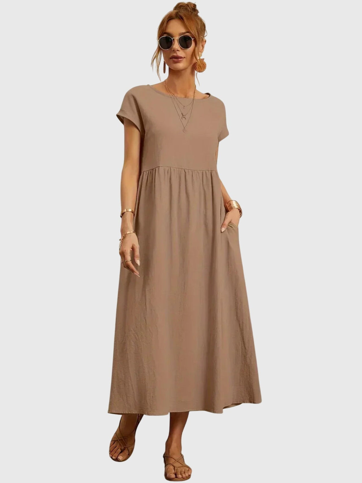 Robe décontractée ample à manches courtes, encolure ronde, taille froncée, kaki.