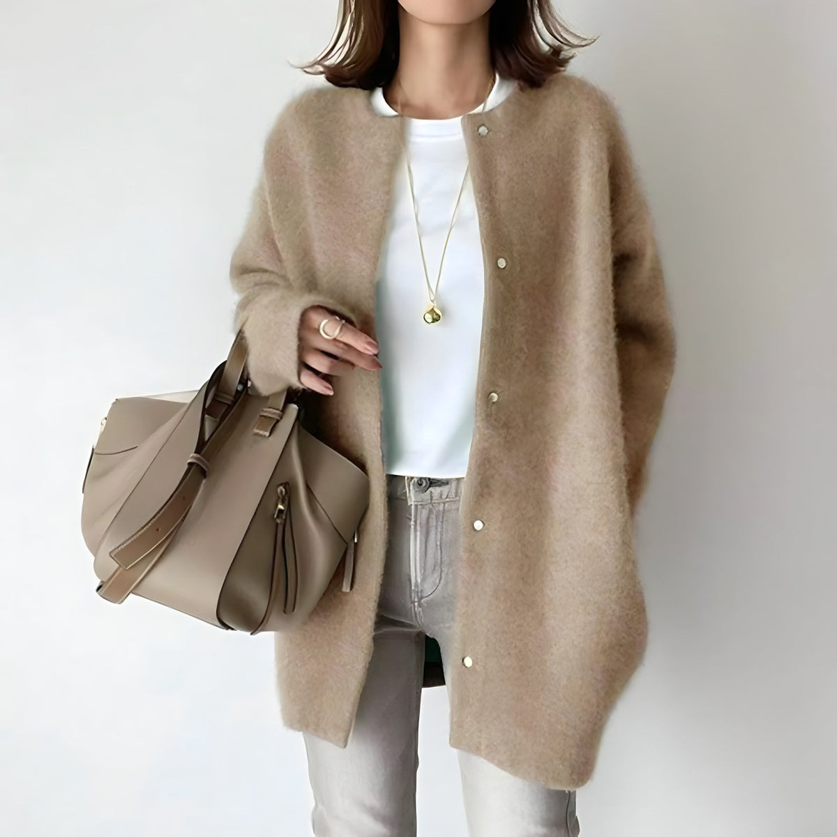 Cardigan beige clair ample à boutons devant, manches longues, col rond