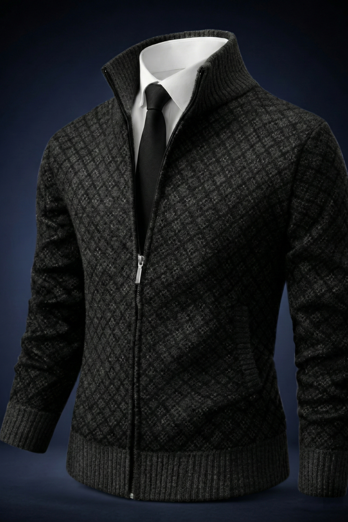 Gilet Oliver noir à fermeture zippée, col montant, maille à motif losange.